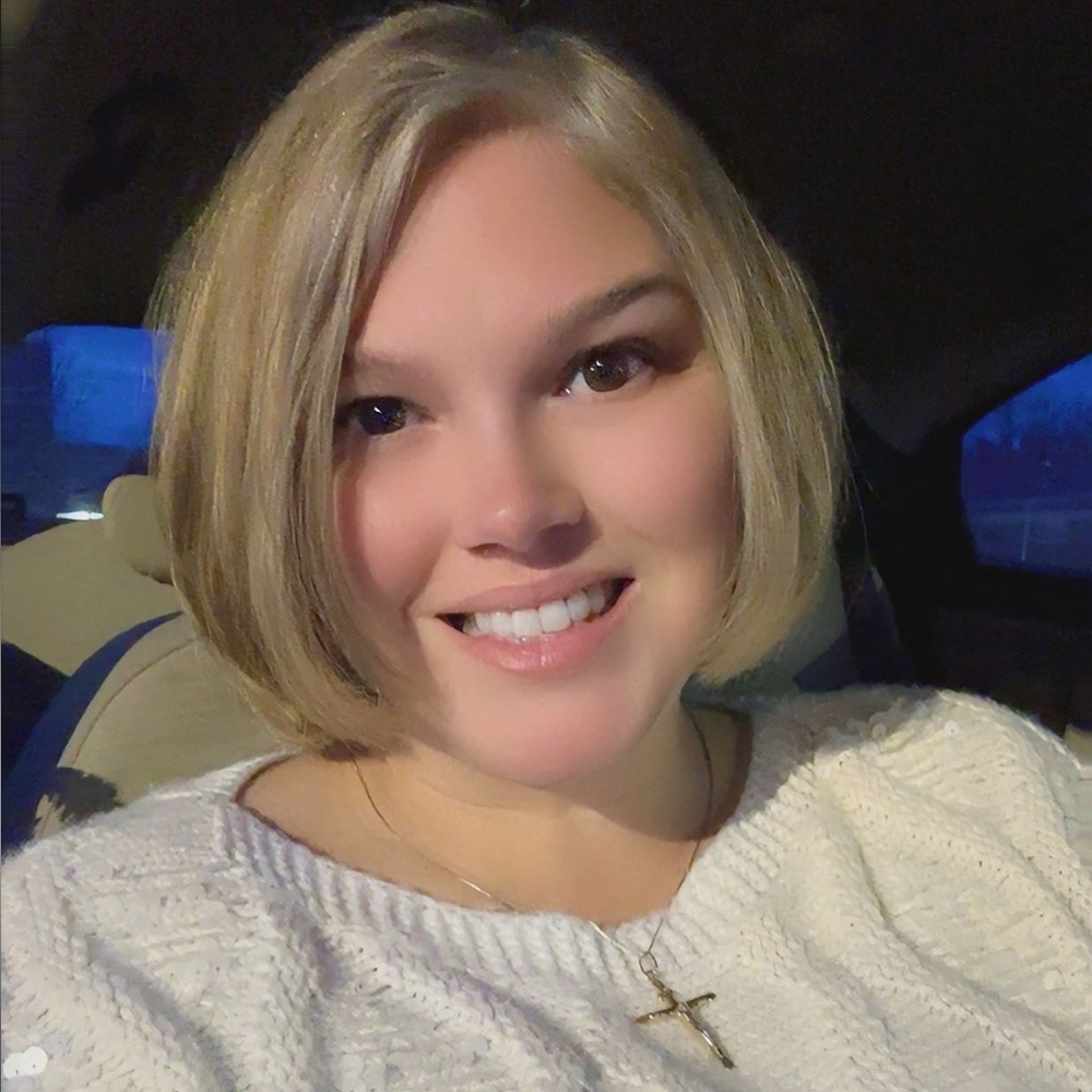 Meet your Posher, April